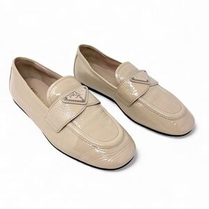 Prada Triangle Logo Patent Oxford Loafers Nude Beige Vernice Size 37 Size 7